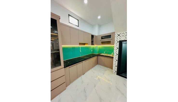 NHÀ 1/ HƯƠNG LỘ 3, 67M2, 3 TẦNG 5PN, XE HƠI VÀO NHÀ GIÁ 6.X TỶ